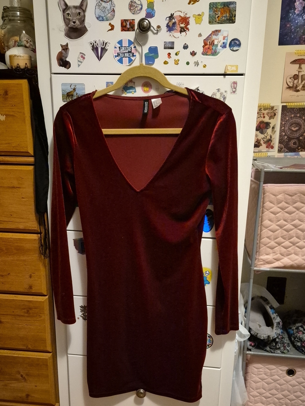 H&M Divided Red Velvet Long Sleeve Midi Dress